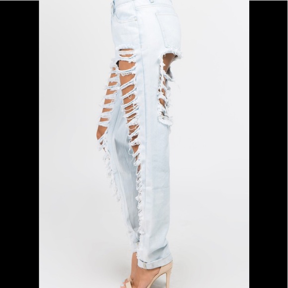 🌟Sale🌟Seriously Destructed Jeans - Picture 3 of 5